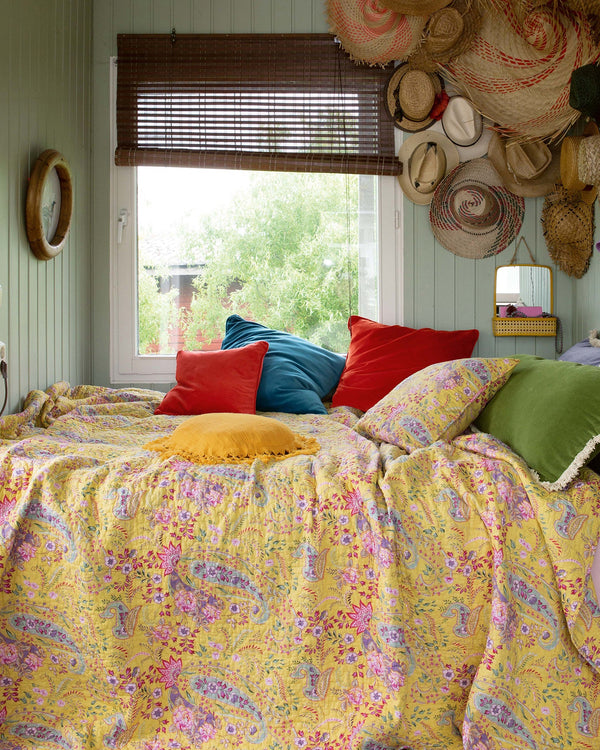 Tagesdecken & Quilts
