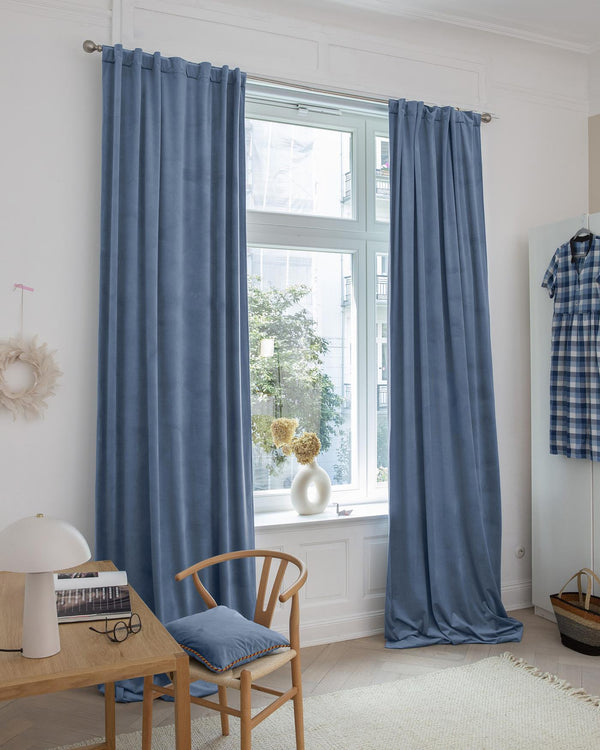 Samtvorhang Meeresblau